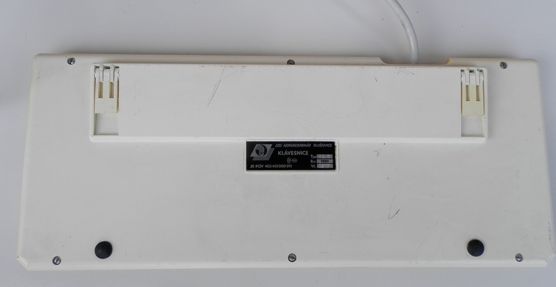 klavesnice_jzdakslusovice_v30_vzad.jpg, 45kB