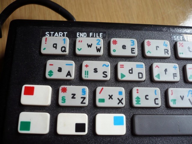 klavesnice_mxkey_detail.jpg, 109 kB