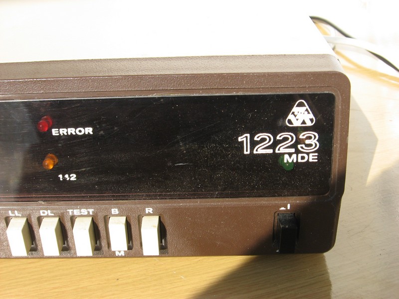 modem_zvt_1223mde_detail.jpg, 114 kB