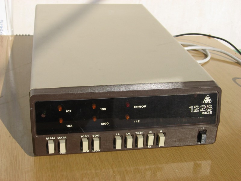 modem_zvt_1223mde_pred.jpg, 87 kB