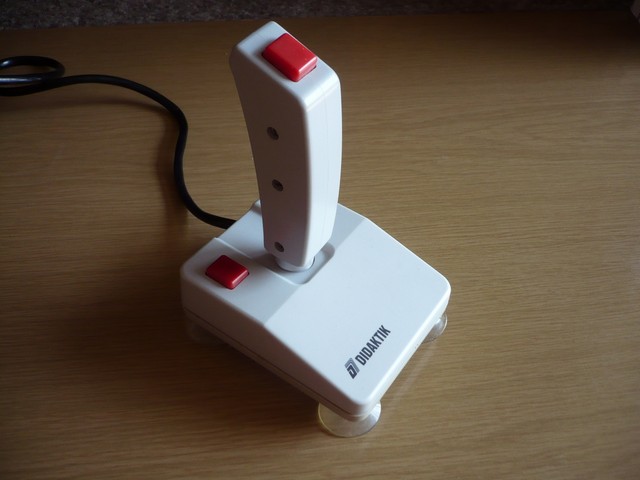 ovladac_joystick_didaktikskalica_didaktik_spod2.jpg, 45 kB