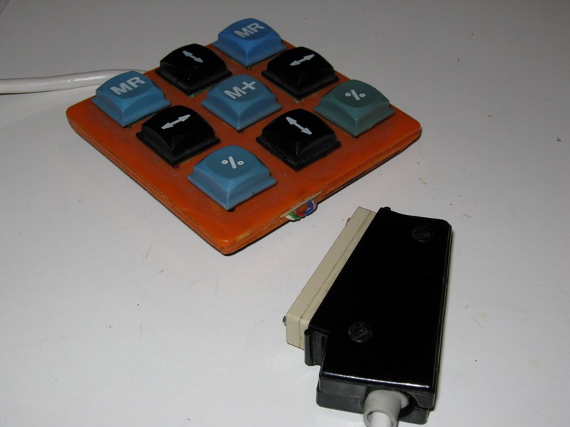 ovladac_joystick_homemade_zkalkulacky_spod.jpg, 66 kB