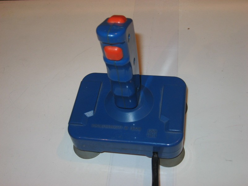 ovladac_joystick_nachod_modry_pred.jpg, 60 kB