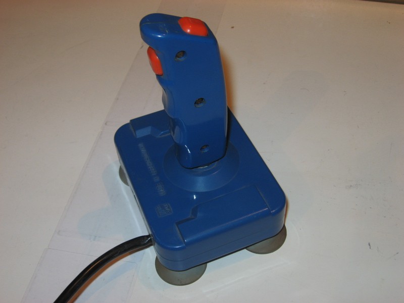 ovladac_joystick_nachod_modry_spod.jpg, 60 kB