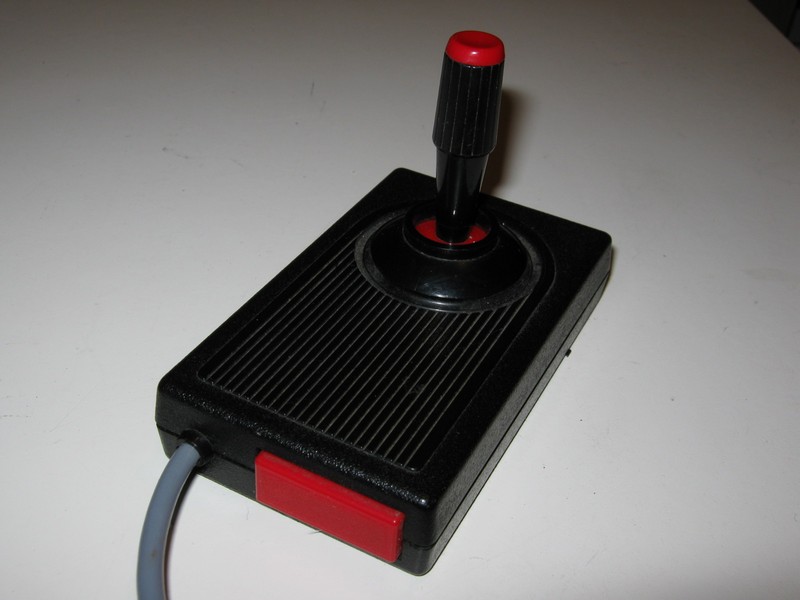 ovladac_joystick_pmdcerny_spod.jpg, 69 kB