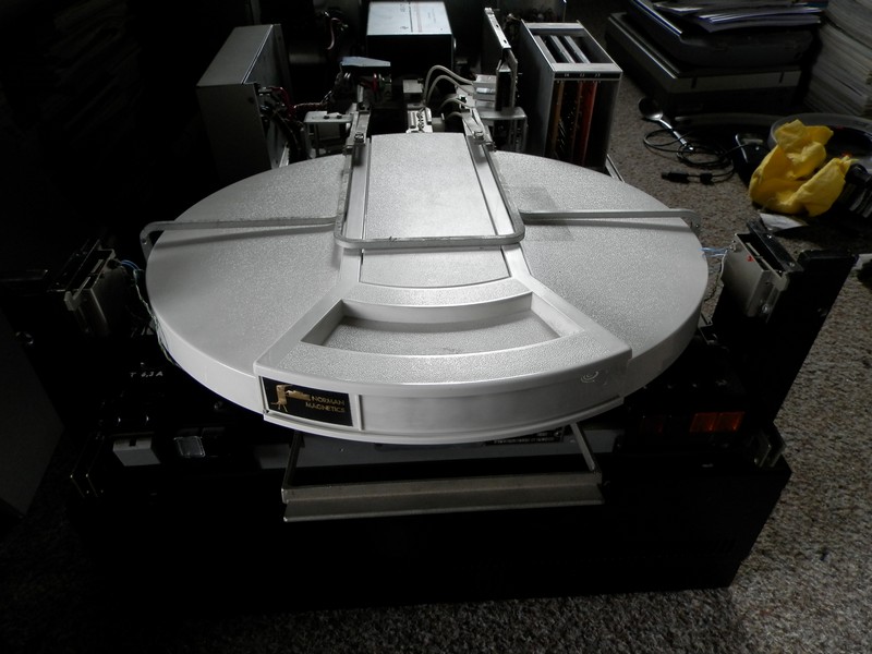 tesla_cm5403_13.jpg, 110kB