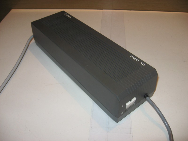 zdroj_tesla_pmd10_spod.jpg, 64 kB
