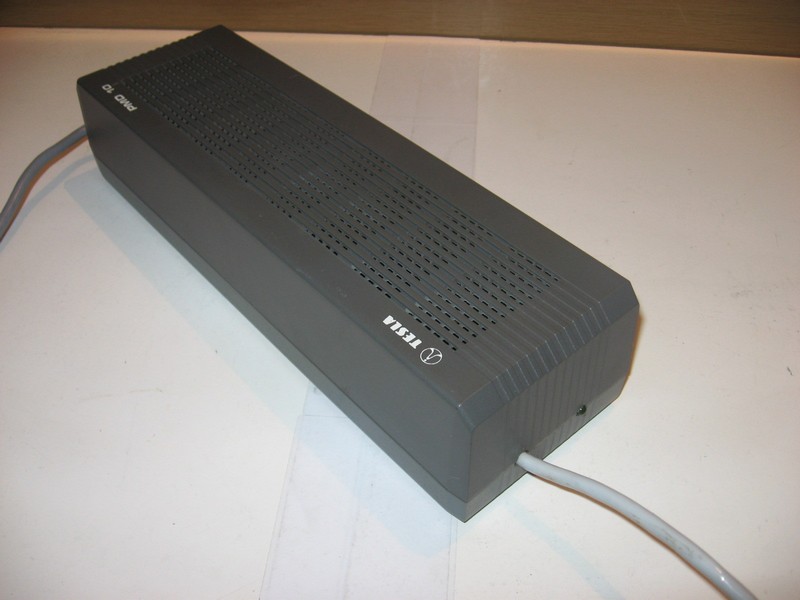 zdroj_tesla_pmd10_vrch.jpg, 71 kB
