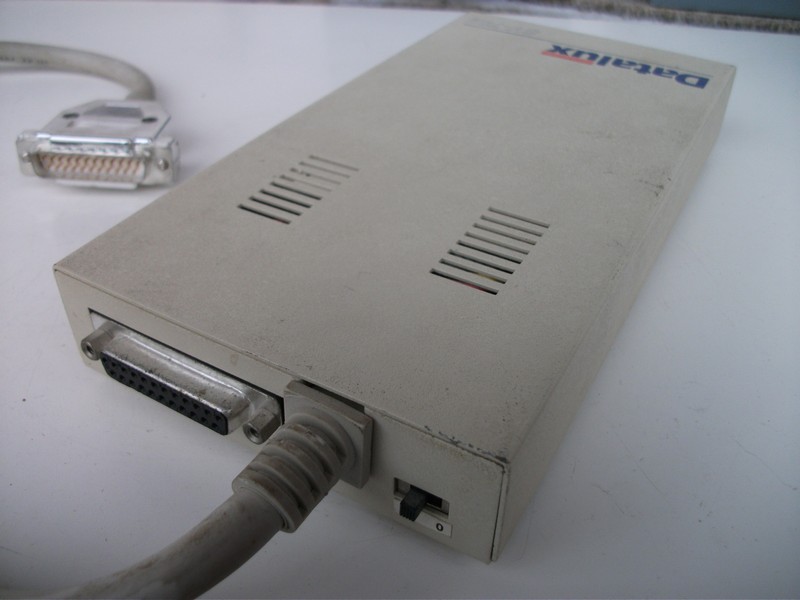 fdd_(amiga)_externi_datalux_sv702_vrch.jpg, 105 kB