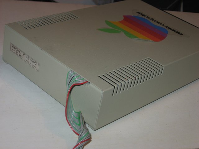 fdd_apple_f051apc_vrch.jpg, 38 kB