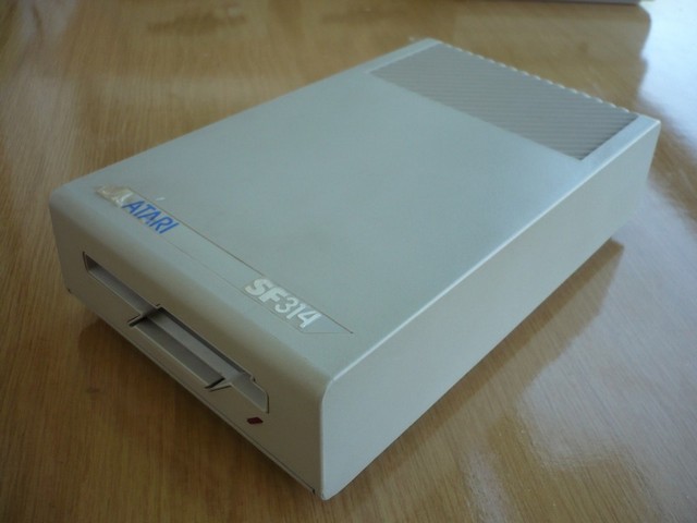 fdd_atari_sf314_spod.jpg, 68 kB