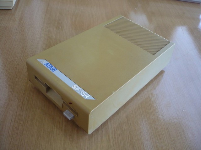 fdd_atari_sf354_spod.jpg, 77 kB