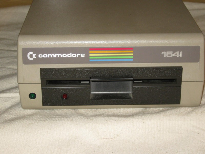 fdd_commodore_1541_pred2.jpg, 98 kB