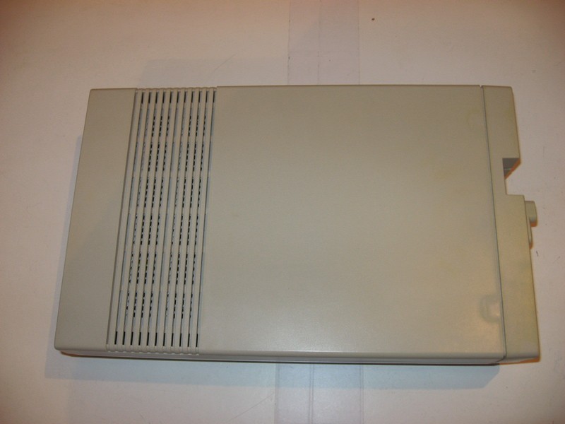 fdd_commodore_1571_zvrchu.jpg, 68 kB