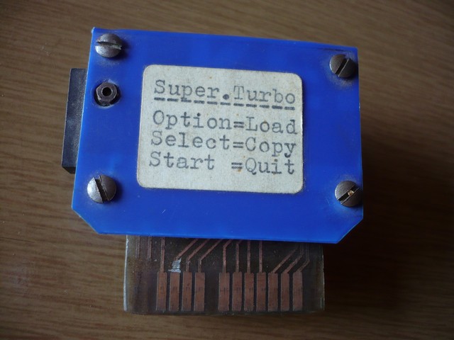 kartridz_(atari)_hm_superturbo_vzad.jpg, 56 kB