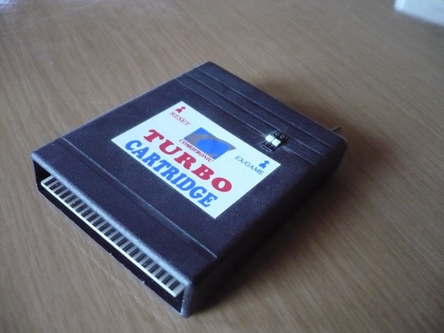 kartridz_(commodore)_comotronic_turbocartridge_spod.jpg, 62 kB