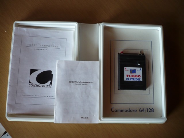 kartridz_(commodore)_comotronic_turbocartridge_vevnitr.jpg, 49 kB