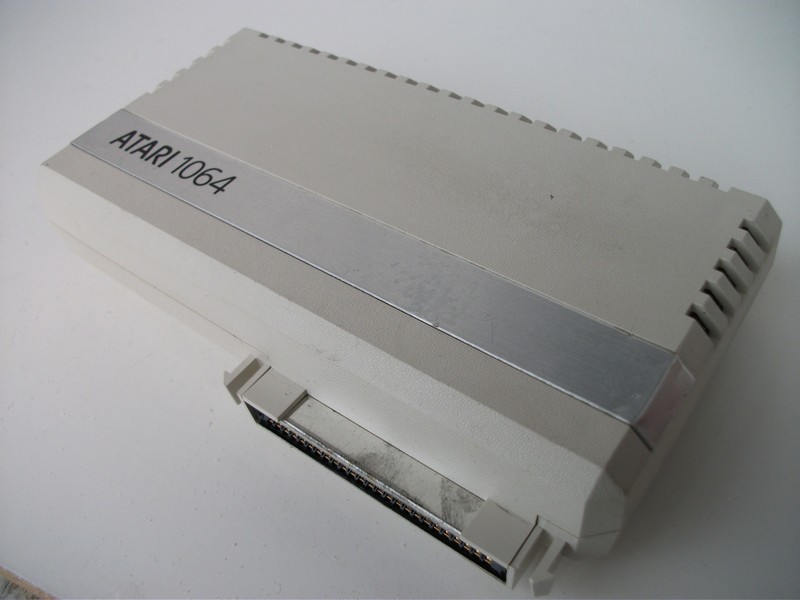 kartridz_atari_atari_1064_spod.jpg, 102 kB