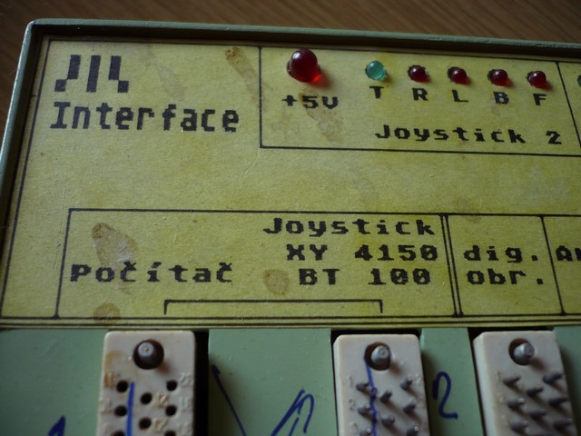 kartridz_interface_krabicka_(atari)_hm_interfaceamagrafbt100_detail.jpg, 75 kB