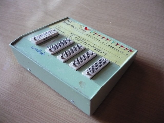 kartridz_interface_krabicka_(atari)_hm_interfaceamagrafbt100_spod.jpg, 62 kB