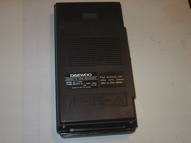 kazetak_daewoo_ct650_vzad.jpg, 69 kB