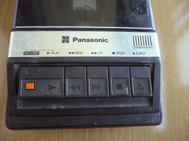 kazetovamechanika_panasonic_detail.jpg, 97 kB