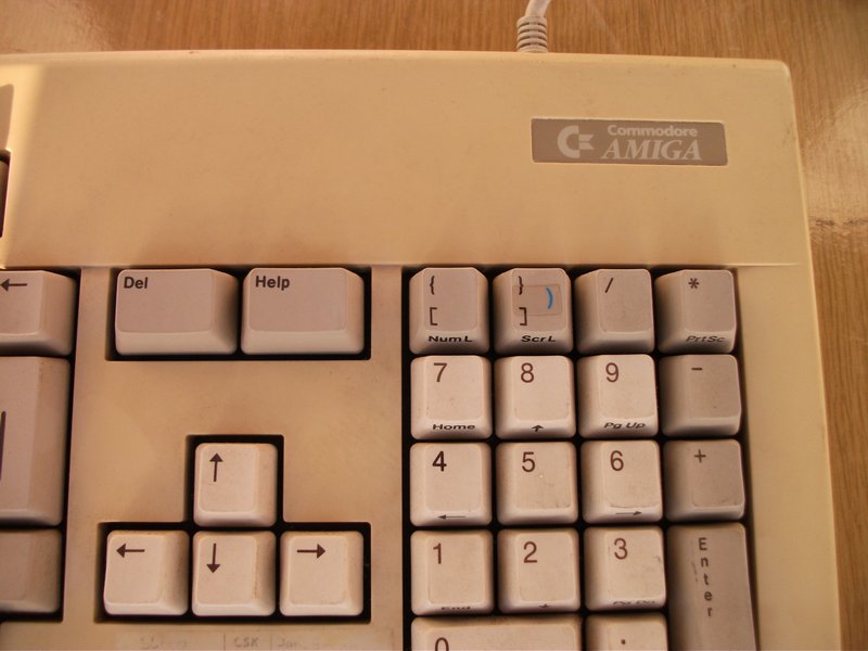 klavesnice_commodore_kpqe96yc_detail.jpg, 117 kB