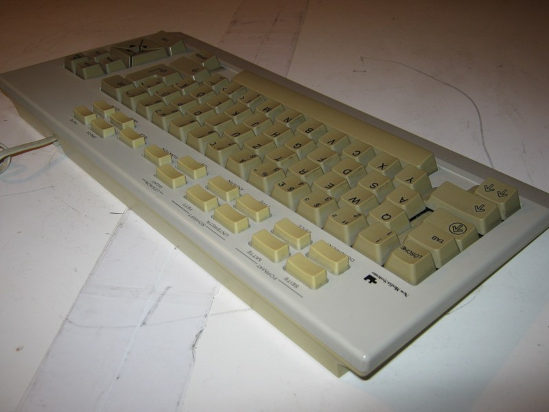 klavesnice_philips_videowriter450_vrch.jpg, 78 kB