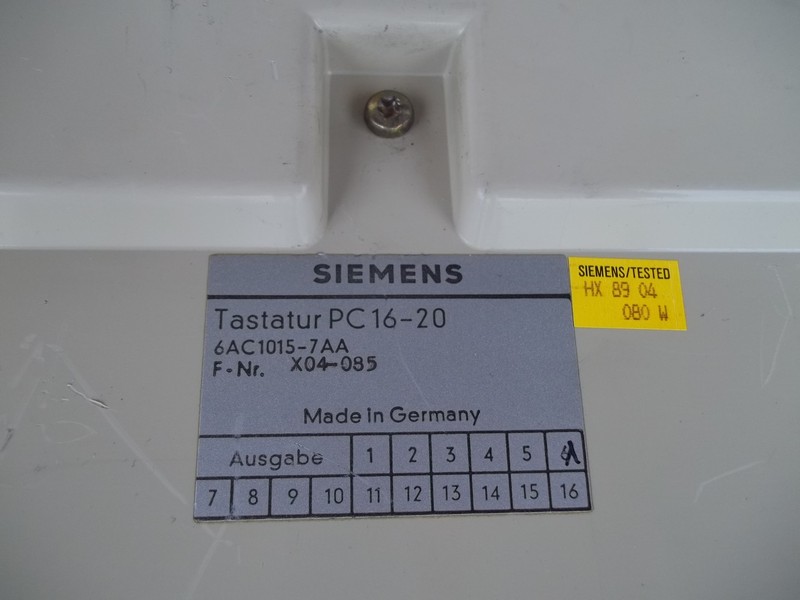 klavesnice_siemens_testaturpc1620_stitek.jpg, 93 kB