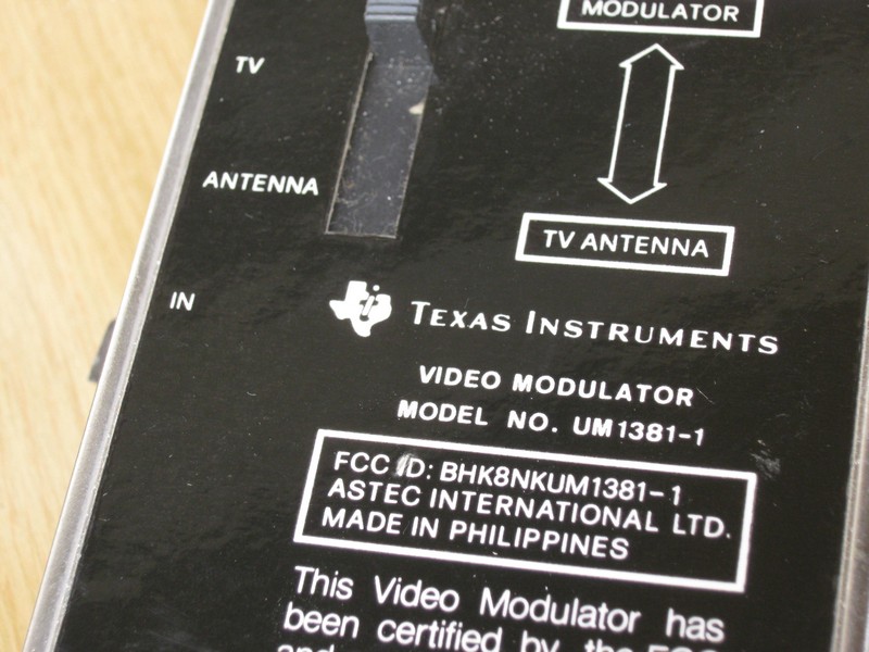 modulator_texasinstruments_videomodulator_detail.jpg, 118 kB