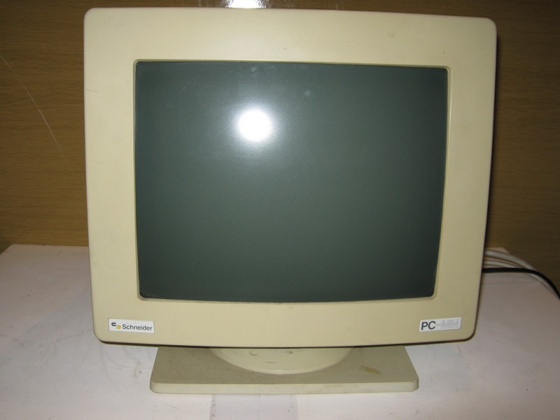 monitor_amstrad_pc1512_pred.jpg, 60 kB