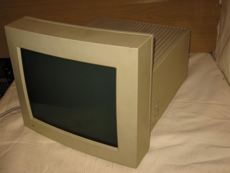 monitor_apple_macintosh12monochromedissplay_spod.jpg, 74 kB