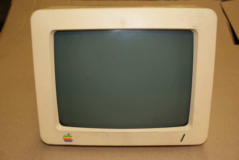 monitor_apple_macintosh2c_pred.jpg, 101 kB