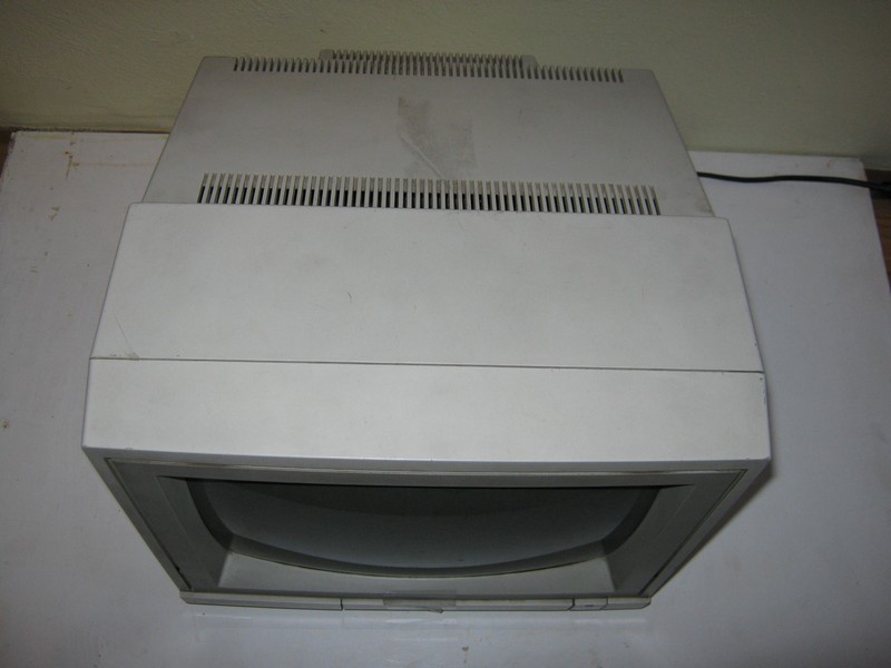 monitor_commodore_1081_pred2.jpg, 66 kB