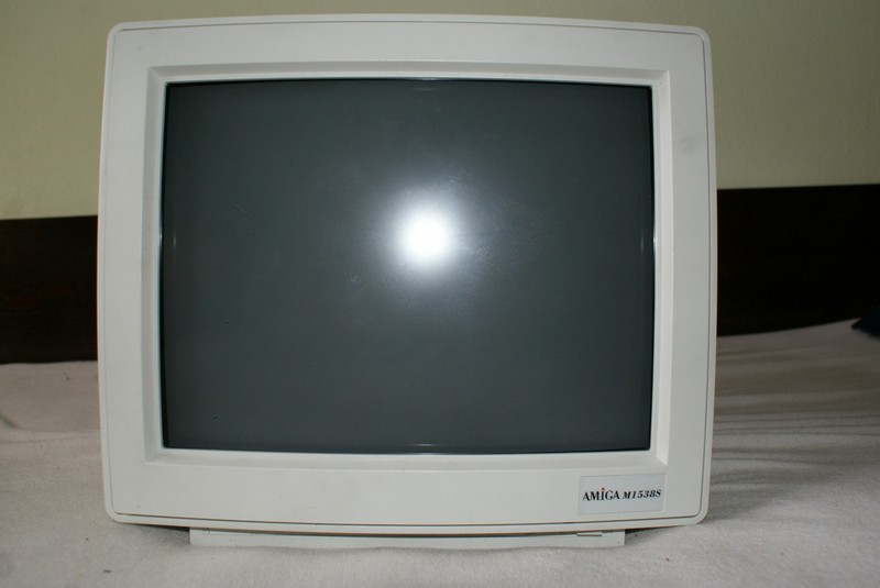 monitor_commodore_amigam1538s_pred.jpg, 103 kB