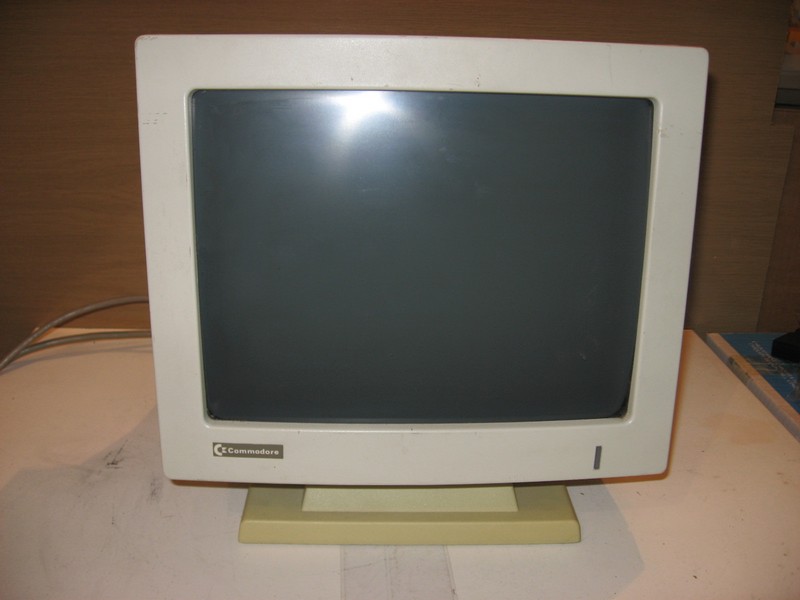 monitor_commodore_pc103_mm14_pred.jpg, 63 kB