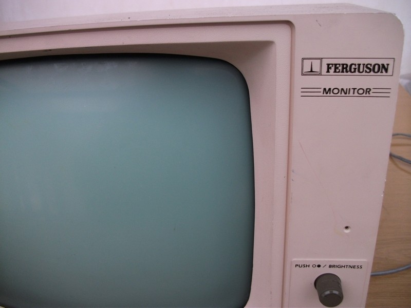 monitor_ferguson_detail.jpg, 101 kB