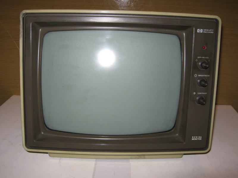 monitor_hewlettpackard_hp86_pred.jpg, 73 kB