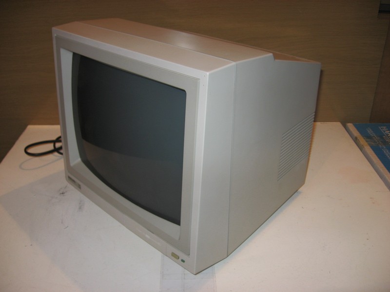 monitor_philips_computermonitor80_spod.jpg, 61 kB