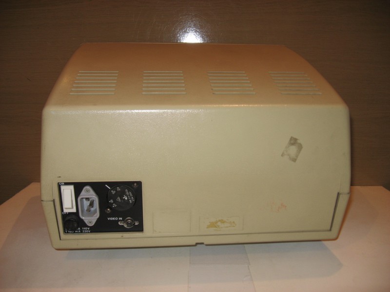 monitor_philips_hnedy_vzad.jpg, 66 kB