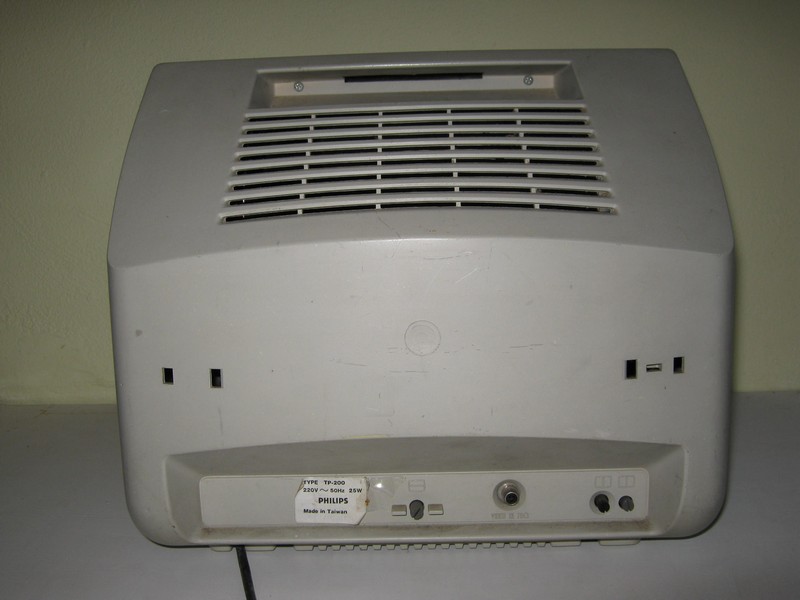 monitor_philips_tp200_vzad.jpg, 69 kB