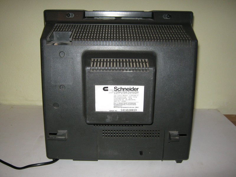 monitor_schneider_ctm644_vzad.jpg, 99 kB