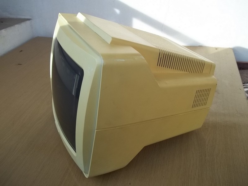 monitor_thomson_mc92936_spod.jpg, 128kB