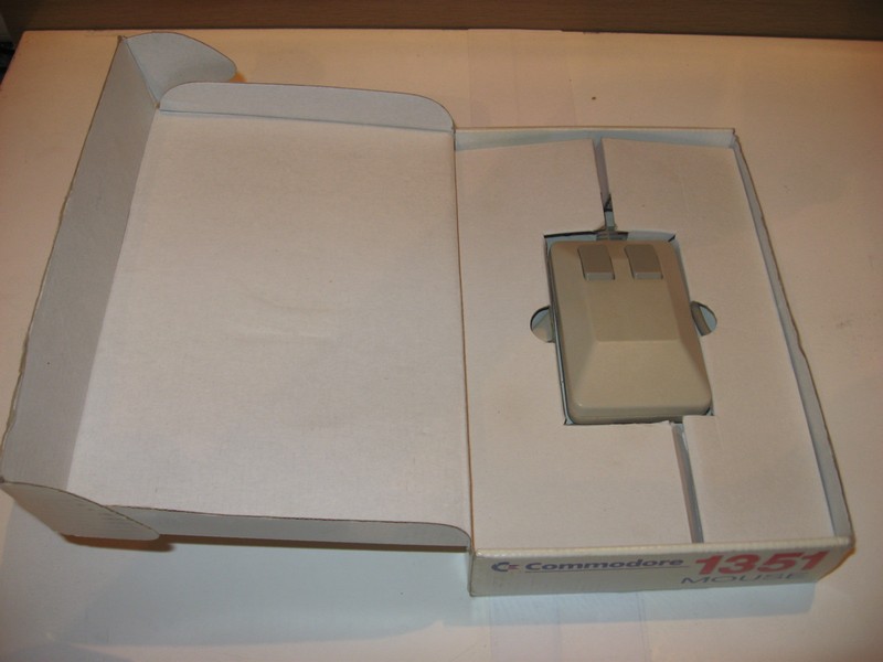 mys_commodore_1351mouse_vse.jpg, 66 kB