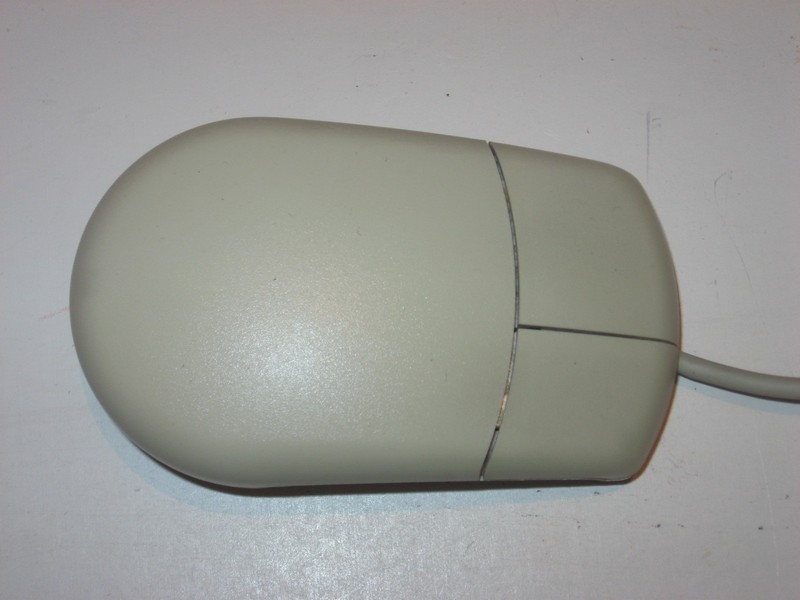 mys_kul_2tl_(amiga)_commodore2_pred.jpg, 66 kB