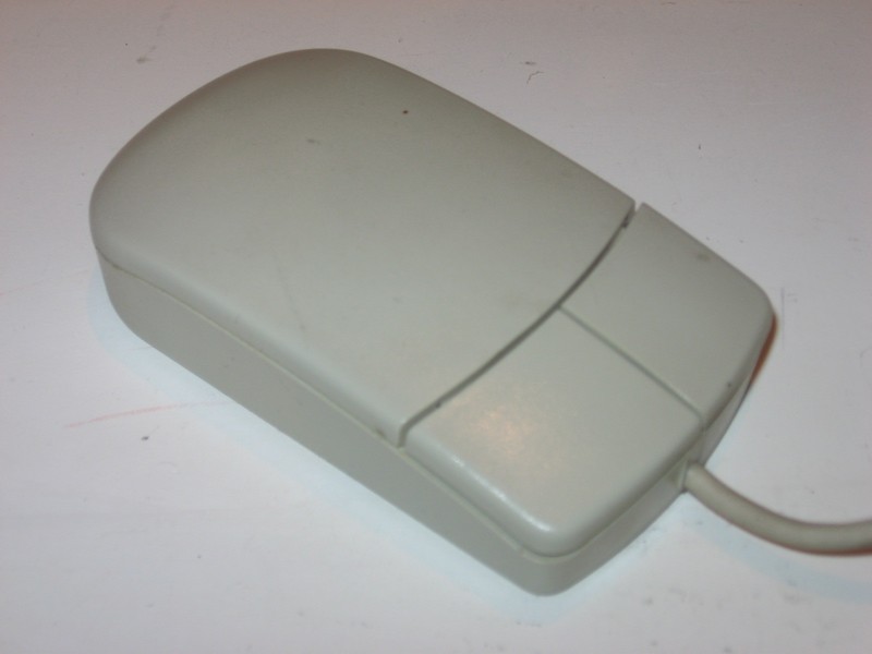 mys_kul_2tl_(amiga)_mouse_spod.jpg, 48 kB