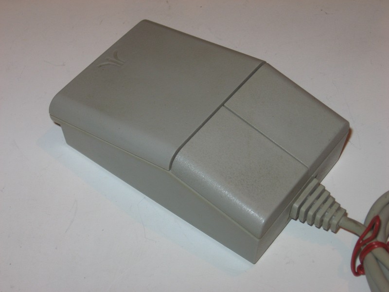 mys_kul_2tl_(atari)_atari_spod.jpg, 60 kB