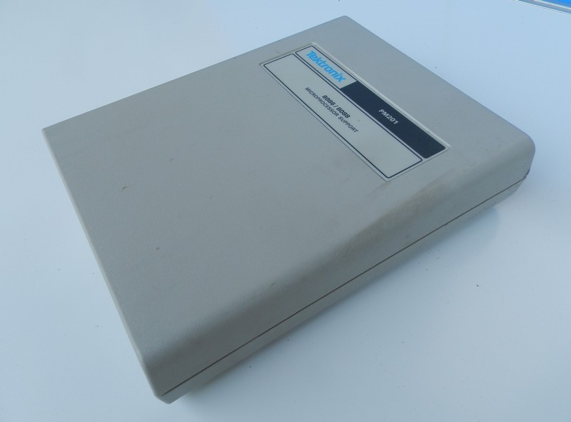 ostatni_tektronix_pm201_spod.jpg, 57kB