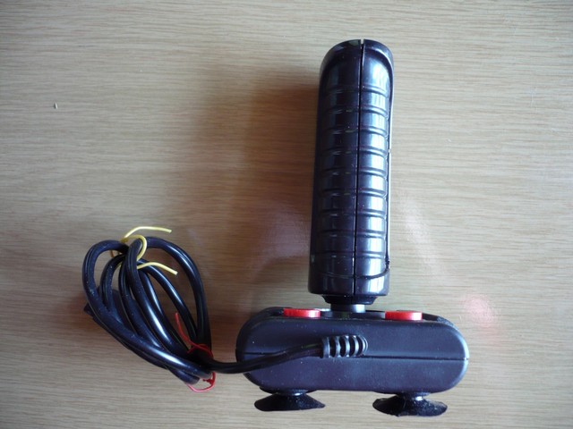 ovladac_joystick_dboeder_bitstar_vrch2.jpg, 64 kB