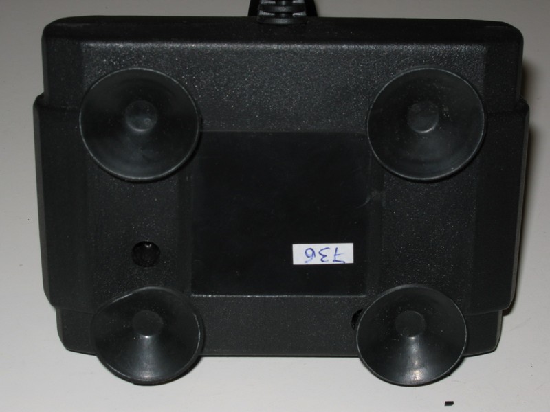 ovladac_joystick_elite_vzad.jpg, 75 kB